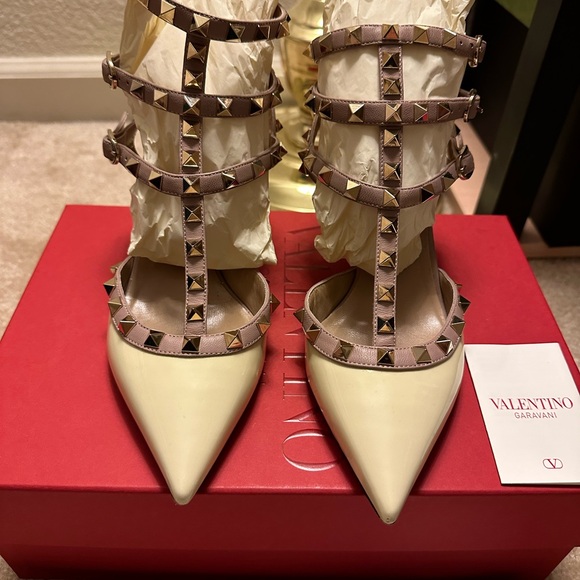 Used 1 time for wedding. Retail $1100. Size 36.5 - Picture 6 of 12